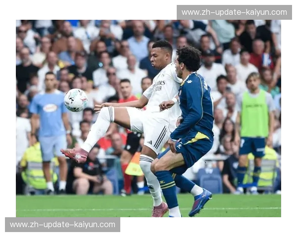 伯纳乌的华丽史诗:深度拆解皇马vs贝蒂斯录像中的战术博弈与巨星时刻 伯纳乌的华丽史诗:深度拆解皇马vs贝蒂斯录像中的战术博弈与巨星时刻